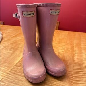 Hunter Kids' Light Pink Rubber Rain Boots with Side Buckle size 13 or 31 Euro